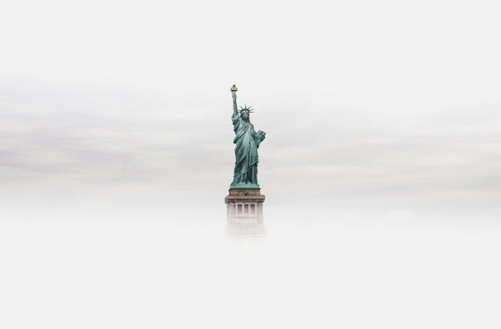 Foto von Luke Stackpoole auf Unsplash